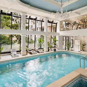Hotel Queen's Court Hotel&residence Boedapest